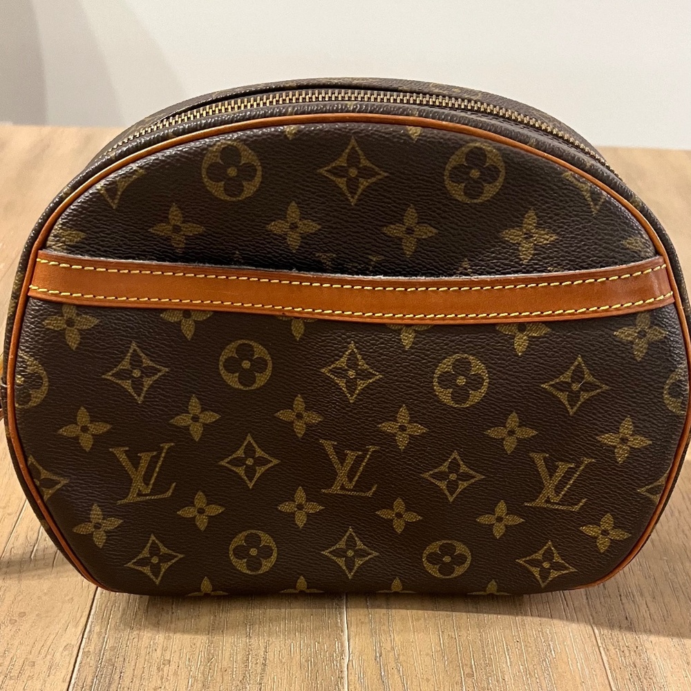 Louis Vuitton Monogram Blois